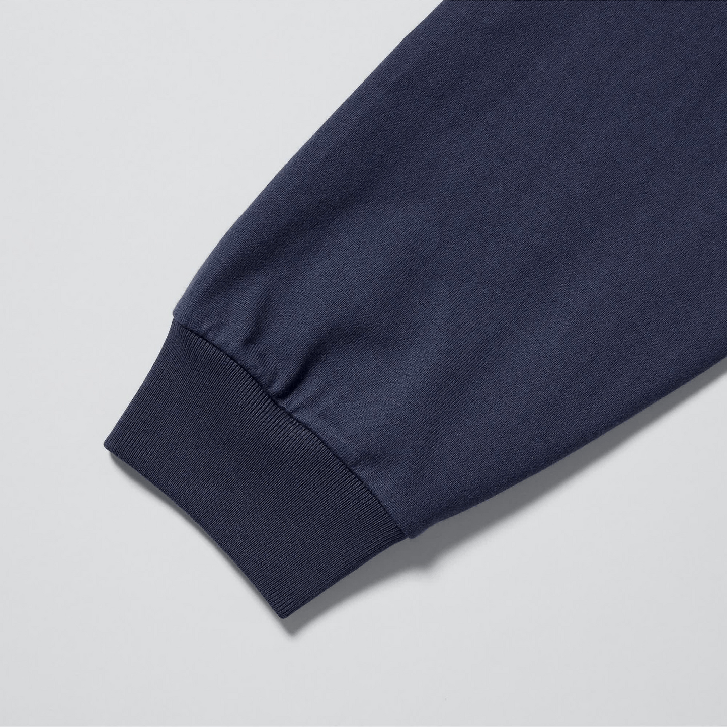 UNIQLO CREW NECK LONG-SLEEVE [NAVY] image 1